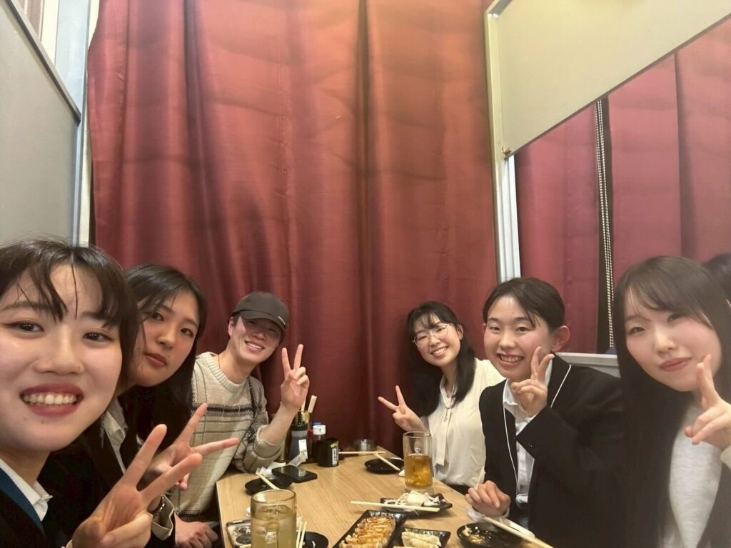 この席に座れた君は将来出世するよw