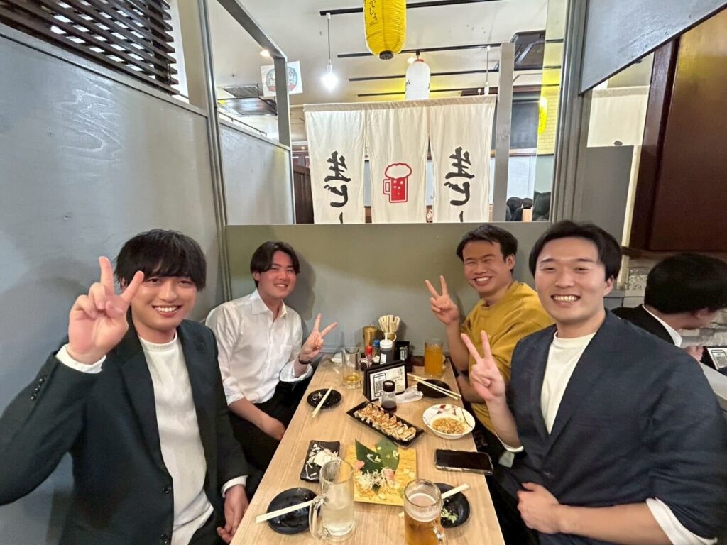 机の上にある食事で性別がわかりますw