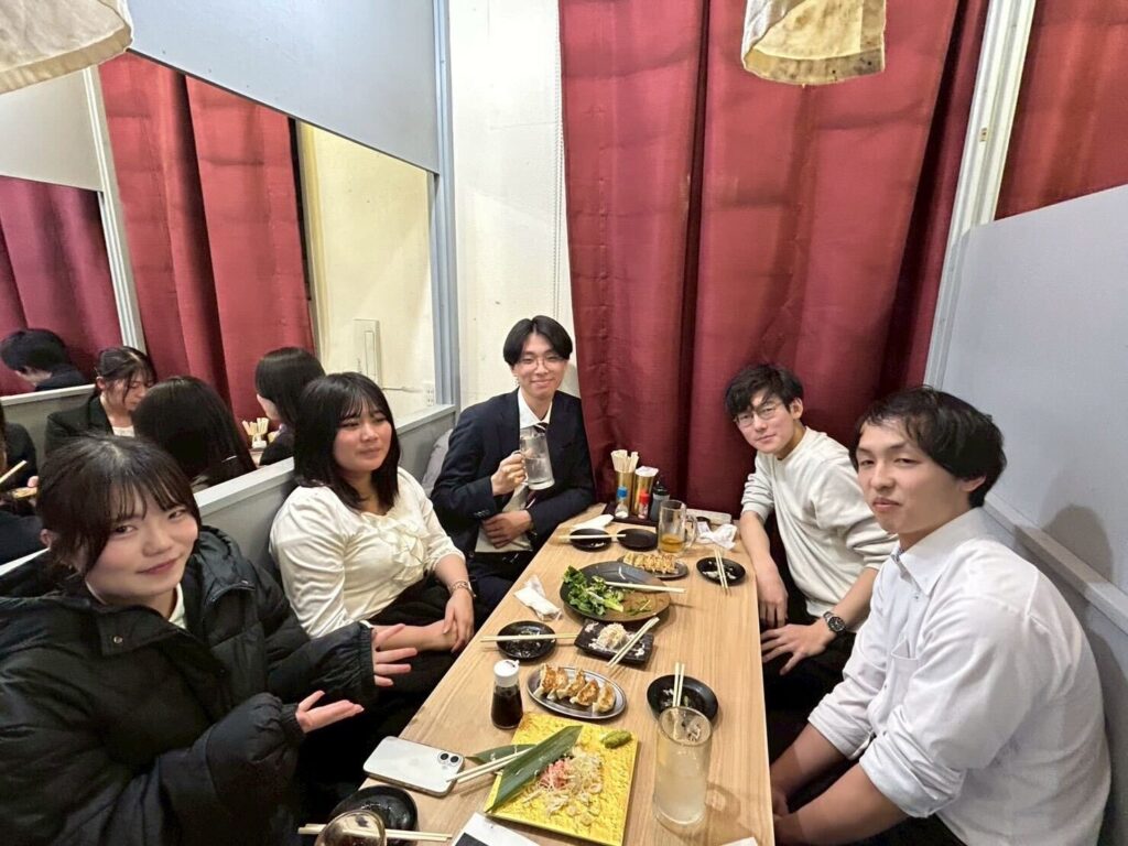 部屋の設定温度は何度?半袖2名・・・コート1名・・・・。