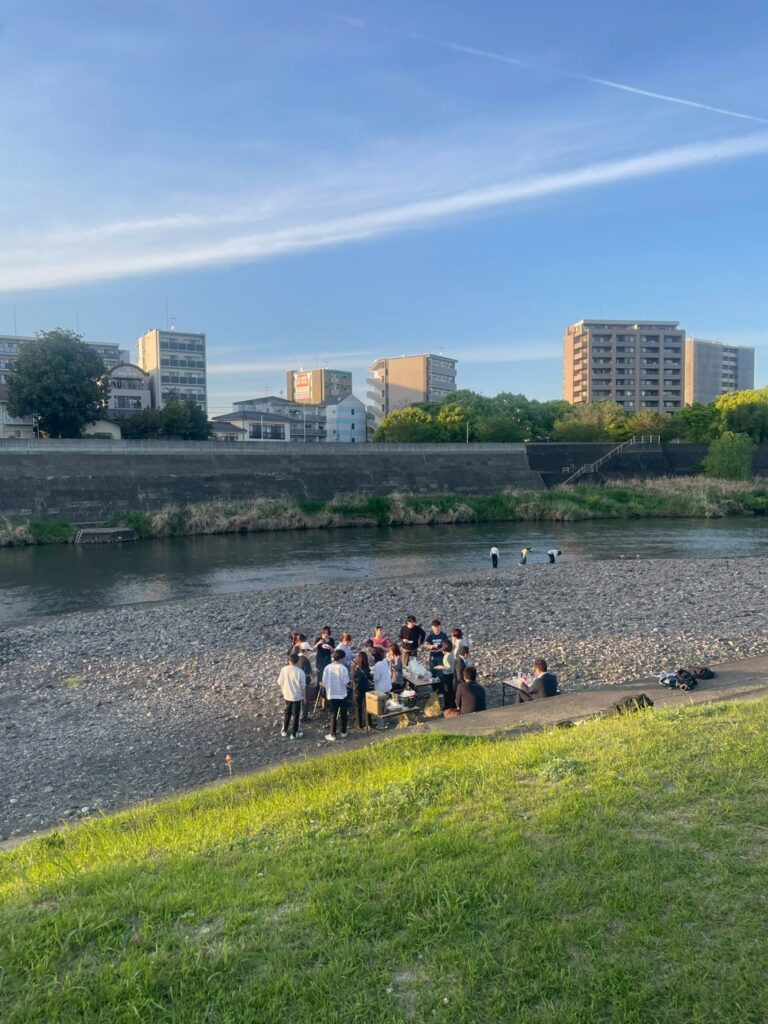 今年も白川でBBQをしました！もちろんちゃんと許可は得ております。井原研は「合法」なことしかしないのです👍